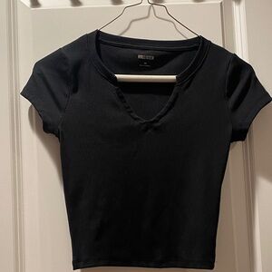 Hollister Women's Black Ribbed Short Sleeve Top